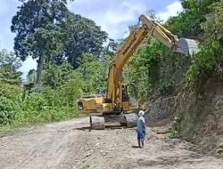Pj Bupati SBB Dinilai Positif dalam Pembangunan Infrastruktur dan Pelestarian Adat