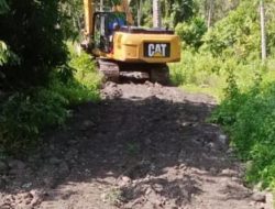 Rp 440 Juta Raib, Proyek Jalan Tani Wakolo-Patahuwe Terbengkalai