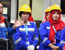 Para Pekerja Kilang Balongan Ajak Keluarga Kenali Pertamina RU VI