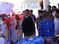 Aksi Damai Forum Komunikasi Honorer Bidan TKS Dikawal Polres Lampung Utara