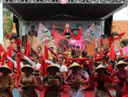 Kreasi Seni Pelajar Ramaikan Anniversary ke-17 SMAN 1 Kedokanbunder