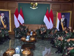 Mayjen TNI Djon Afriandi Paparkan Profil Kopassus kepada Taruna TK IV
