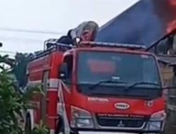 Telan Korban Jiwa,Rumah Warga Kampung Bumi Kencana habis Terbakar