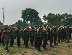 Serma Sumartana Bekali Siswa SMK Binawiyata Ketarunaan