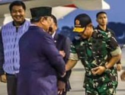 Usai Lawatan ke Luar Negeri,Presiden Prabowo Disambut Panglima TNI