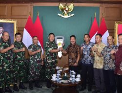 Akademi Militer Terima Bhakti Almamater Radar 88