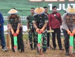 Kapolres Bone dan Forkopimda Tanam Jagung Serentak Satu Juta Hektar