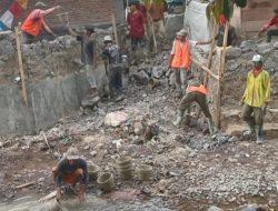 Drainase Diperbaiki, Bunda Eva dapat Apresiasi dari Warga Way Lunik