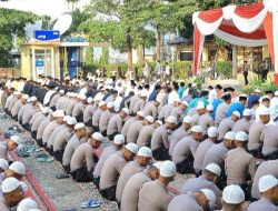 Makna Pengorbanan dan Keikhlasan Jadi Khotbah Idul Adha 1446 H di Polda Lampung
