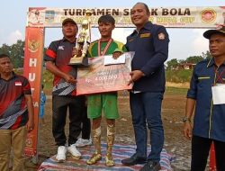 Ketua Karang Taruna Serang Saksikan Partai Final Sepak Bola Karang Taruna Jangkar Muda Cup