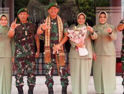 Danrem 043/Gatam Hadiri Tradisi Penyambutan dan Penerimaan Pangdam XXI/RI