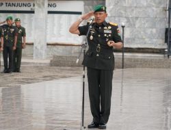 Brigjen TNI Haryantana Pimpin Ziarah Rombongan di TMP Tanjung Karang