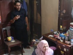 Kapolres Sinjai dan Ketua Bhayangkari Jenguk Anggotanya Yang Sakit