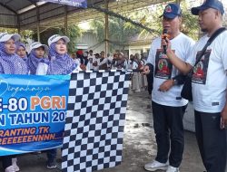 Puncak Peringati HUT ke-80, PGRI Cabang Sliyeg Gelar Jalan Santai