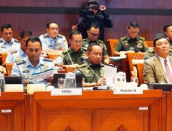 Bersama Menhan RI,Panglima TNI Rapat Kerja dengan Komisi I DPRI RI