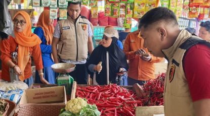 Sat Reskrim Polres Sinjai dan Instansi Terkait Pantau Harga Sembako Saat Nataru