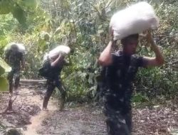 Satgas Gulbencal Kodam I/BB dan Yonif TP 905/TS Salurkan Logistik ke Wilayah Tapanuli Tengah