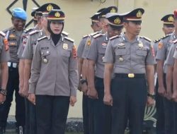 AKBP Sugeng Sutio Budhi Pimpin Upacara Kenaikan Pangkat Personilnya