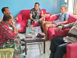 Jaga Stabilitas Keamanan, Anggota TNI-Polri Kunjungi Warga Desa Warung Menteng