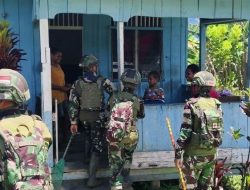 Satgas Yonif 521/DY Bersihkan Lingkungan di Wilayah Penugasan Papua
