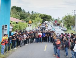 Acara Pelepasan Selesai,Ribuan Masyarakat Sinjai Antar AKBP Harry Azhar