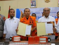 Kapolda Sulsel Hadiri Penyerahan Black Box Pesawat ATR 42-500 kepada KNKT