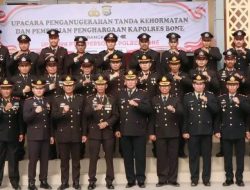 39 Anggota Polres Bone Terima Satyalancana dari Presiden RI