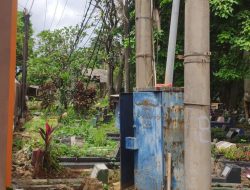 Warga Enggal Bandar Lampung Keluhkan Kabel Semrawut Di TPU Kebon Jahe