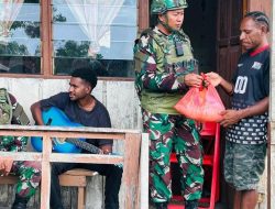 Satgas Yonif 521/DY Bantu Ringankan Beban Warga Distrik Apalapsili