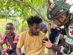 Kembali Satgas Yonif 521/DY Beri Pelayanan Kesehatan Gratis,Kali Ini ke Warga Kampung Walkep