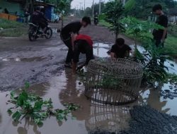Kondisi Jalan PU Gadingan-Sudikampiran Bobrok,Warga Tagih Janji