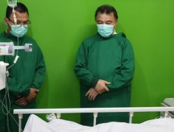 Harris Bobihoe Kembali Jenguk Korban Ledakan Cimuning