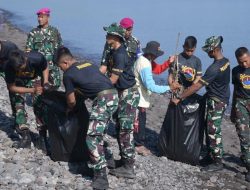Masih Rangkaian HUT ke-25 Pasmar 2,Semarak Bakti TNI AL di Pantai Merak Situbondo