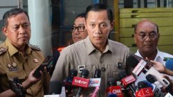 Sambut AHY di Stasiun Bekasi,Tri Adhianto Pastikan Evakuasi Kereta Tuntas