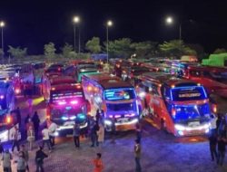 Polda Lampung Kawal Ribuan Massa Buruh Bergerak Menuju Monas