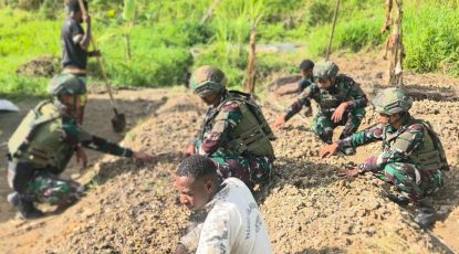 Satgas Yonif 521/DY Gencarkan Binter TNI di Distrik Eragayam