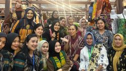 YD Strap Bag Tenun-Booth 22 Jadi Pusat Perhatian dalam Pameran Wastra Kriya