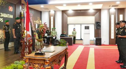 Mayjen TNI Hendy Antariksa Pimpin Sertijab Danyonif 100/Prajurit Setia