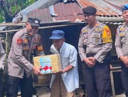 Lansia Sebatang Kara di Timbasoang Dapat Bantuan Sosial dari Polres Sinjai
