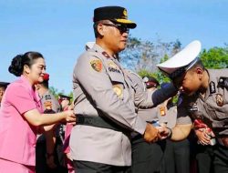 Kapolda Sulsel Pimpin Upacara Laporan Kenaikan Pangkat Personelnya