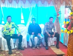 Peduli dan Merakyat,Kapolsek Sinjai Tengah Hadir dalam Pernikahan Warga