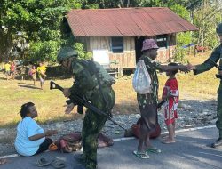 Satgas Yonif 645/GTY Gelar Pelayanan Kesehatan di Distrik Benawa