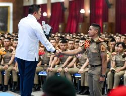 Sekretaris Kabinet RI Berikan Pembekalan Strategis kepada 511 Calon Perwira Remaja Akmil