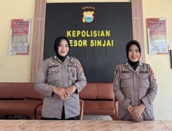 Rutin Polisi Pria Sholat Jumat, Polwan Polres Sinjai Siaga Pelayanan dan Pengamanan