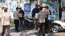 Wujud Peduli Sesama, Para Tukang Ojek Jadi Sasaran Jum’at Berkah Polres Sinjai