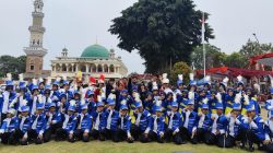 Drumband GSR SMP Muhammadiyah Ramaikan Upacara Penurunan Bendera di Kecamatan Majenang