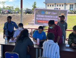 Bareng Puskesmas Elelim,Satgas Pamtas Yonif 645/Gty Gelar Pelayanan Kesehatan