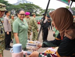 Korem 043/Gatam Turut Partisipasi Bazar Murah HUT ke-81 TNI di Bandar Lampung