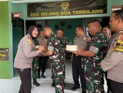 Kapolsek Megamendung Beri Kejutan Danramil 0621/Megamendung di HUT TNI ke-81