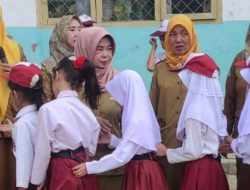 Roziah Purnabakti, Warga SDN 1 Cempaka Lepas Penuh Haru